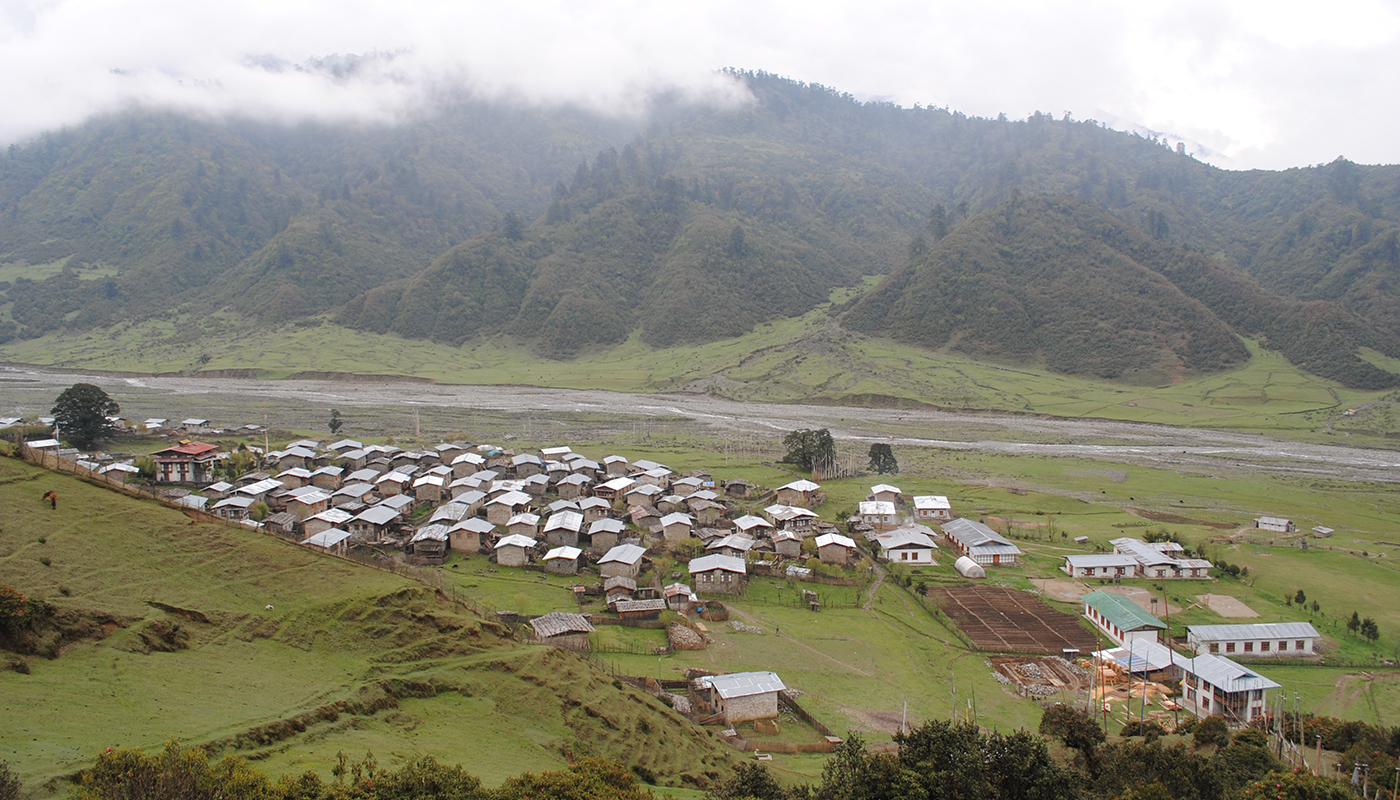 Merak-Sakteng Trek